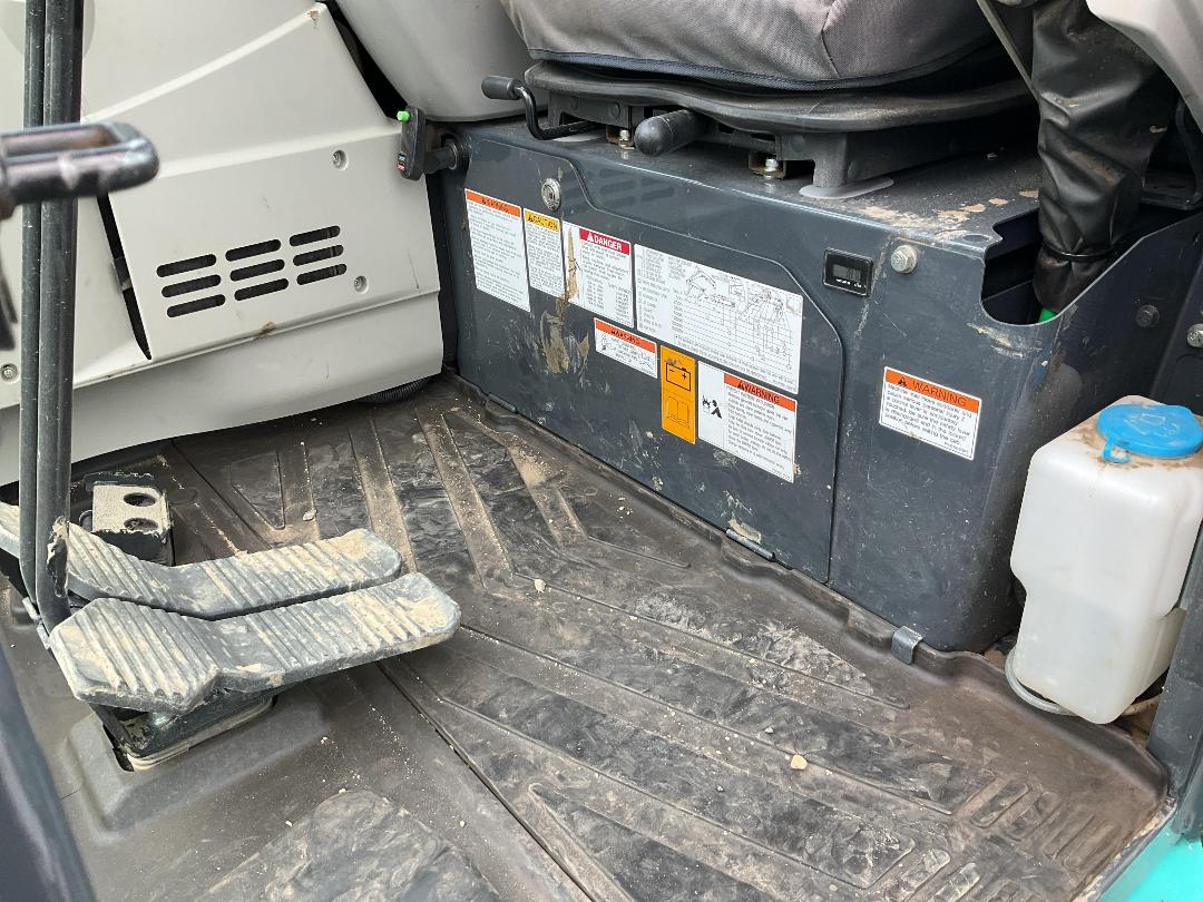 Photo '13' of Kobelco SK55SRX Excavator Photo '13' of Kobelco SK55SRX Excavator