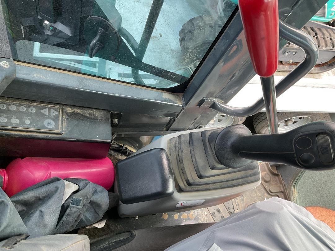 Photo '19' of Kobelco SK55SRX Excavator Photo '19' of Kobelco SK55SRX Excavator