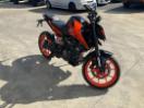 Thumbnail '2' of KTM 200 Duke