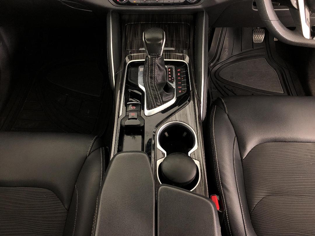 Photo '18' of LDV D90 Photo '18' of LDV D90