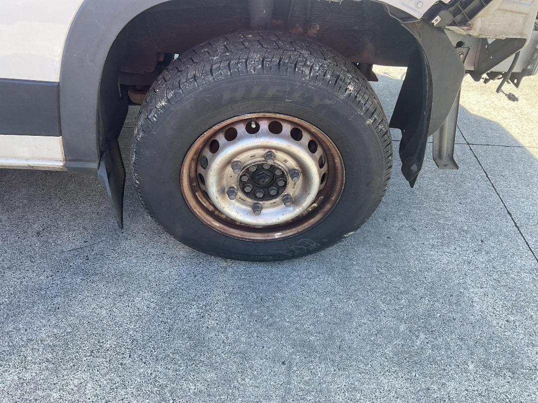 Photo '11' of LDV Deliver 9 Bigger Manual Photo '11' of LDV Deliver 9 Bigger Manual