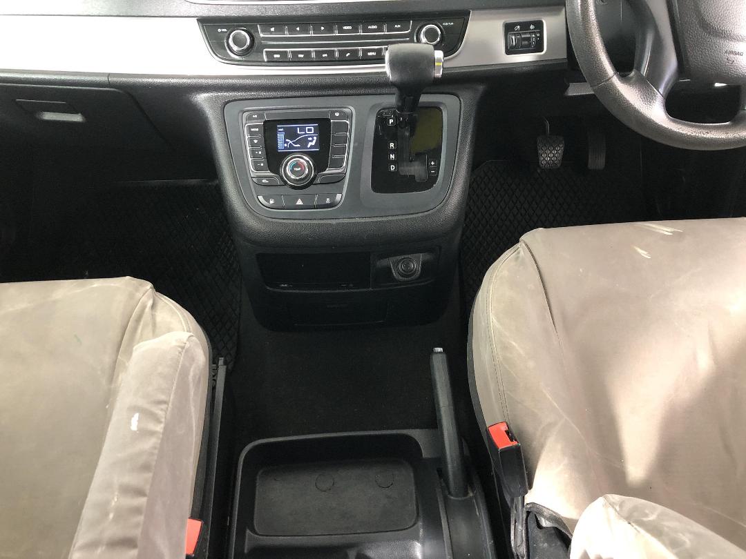 Photo '18' of LDV G10