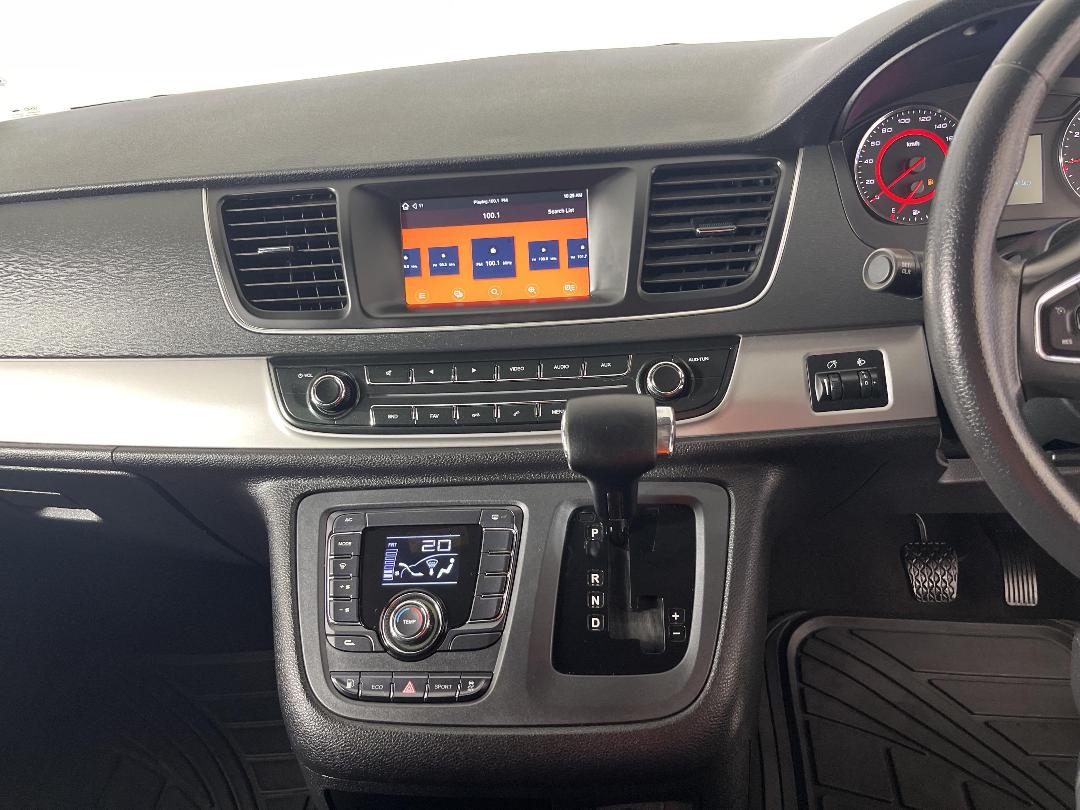 Photo '18' of LDV G10