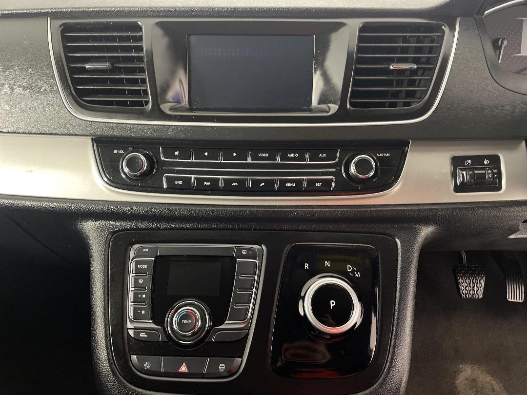 Photo '18' of LDV G10