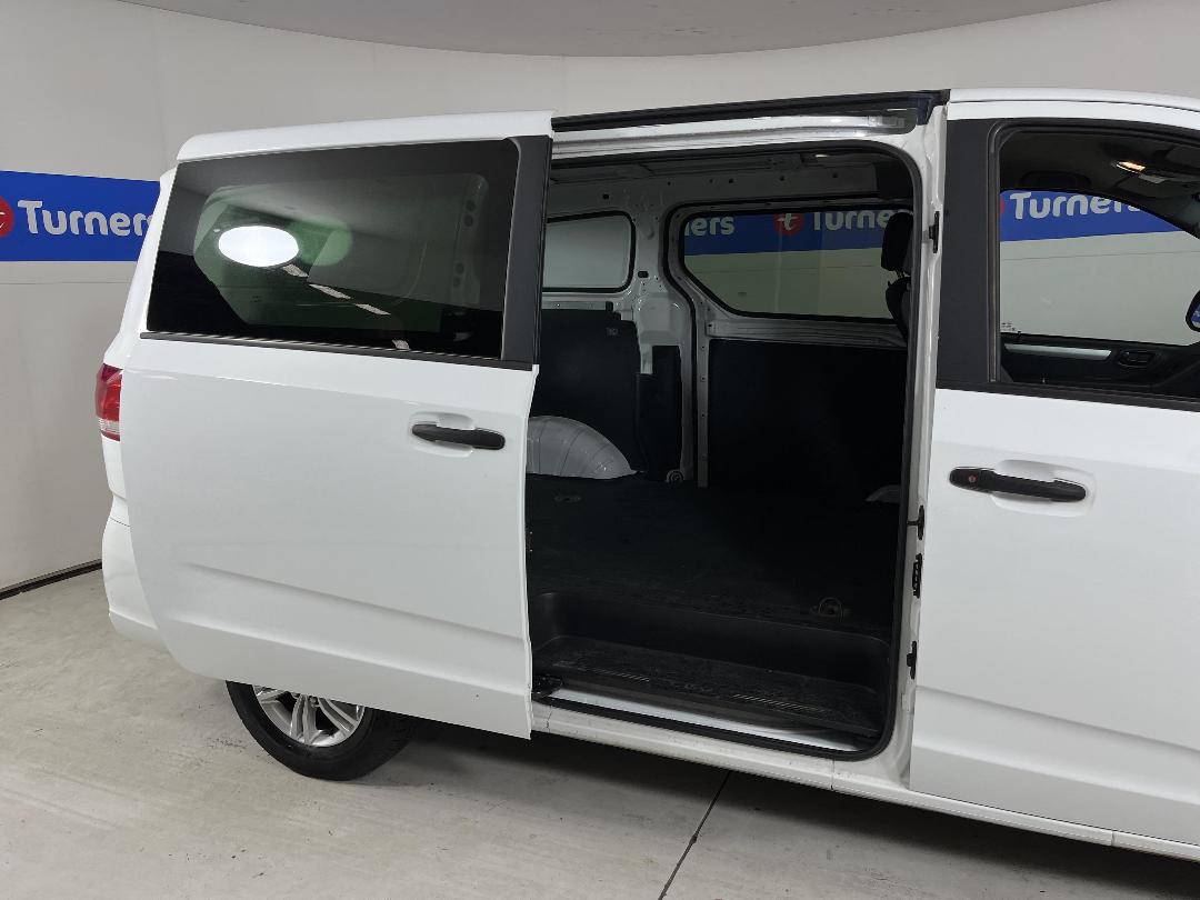 Photo '19' of LDV G10