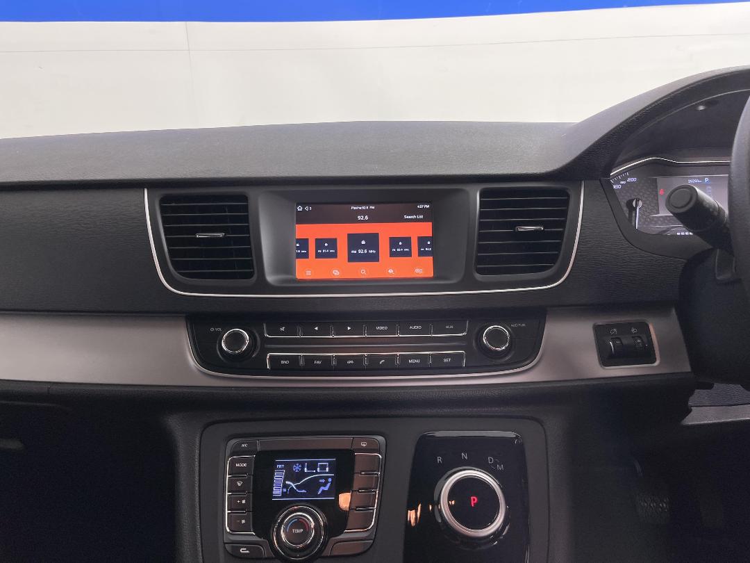 Photo '18' of LDV G10