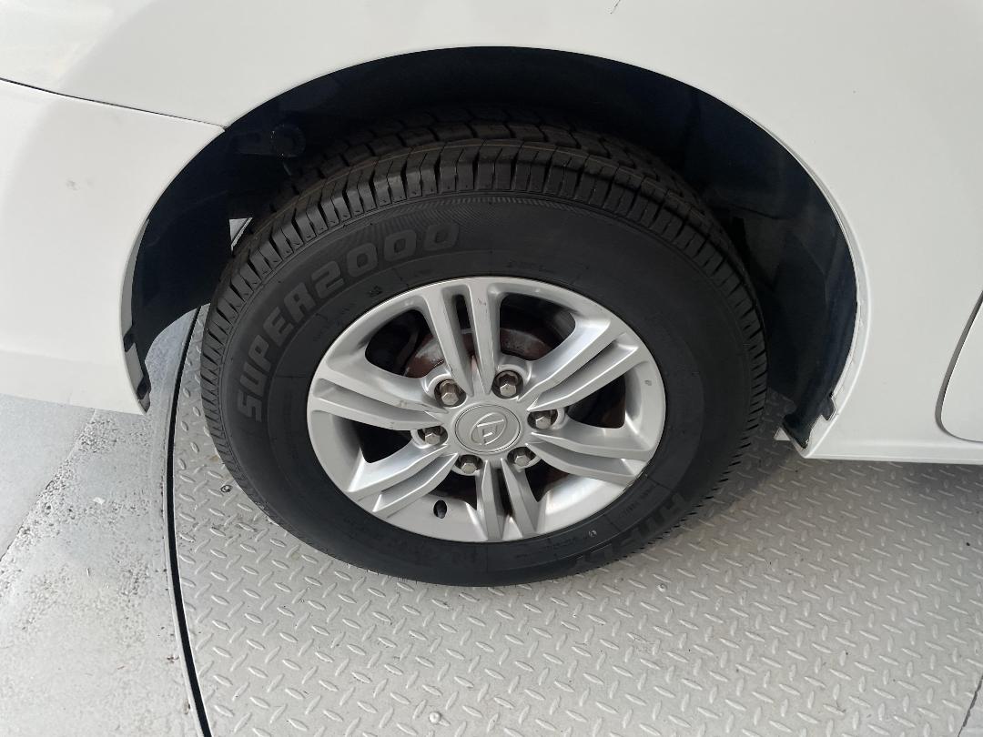 Photo '12' of LDV G10