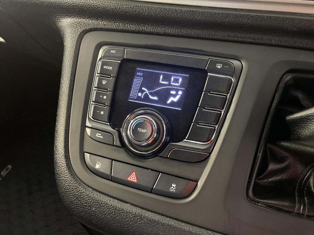 Photo '28' of LDV G10