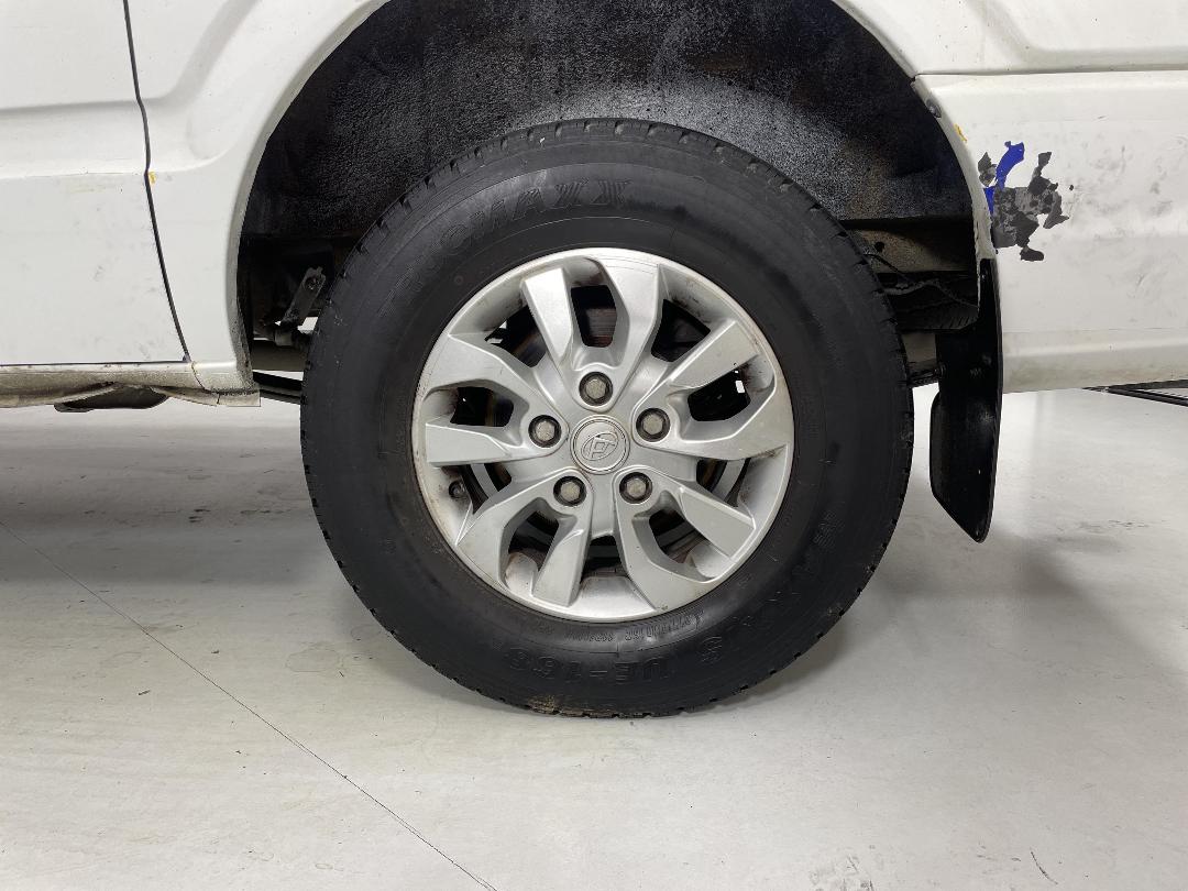 Photo '11' of LDV V80