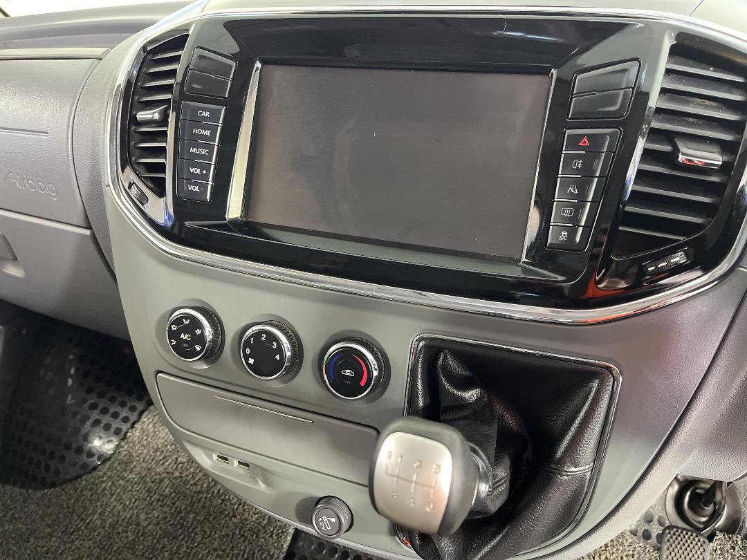 Photo '18' of LDV V80