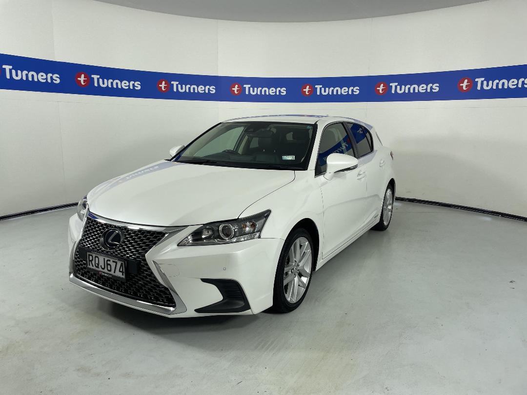 Photo '4' of Lexus CT200H Photo '4' of Lexus CT200H