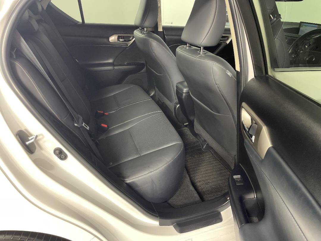 Photo '20' of Lexus CT200H Photo '20' of Lexus CT200H