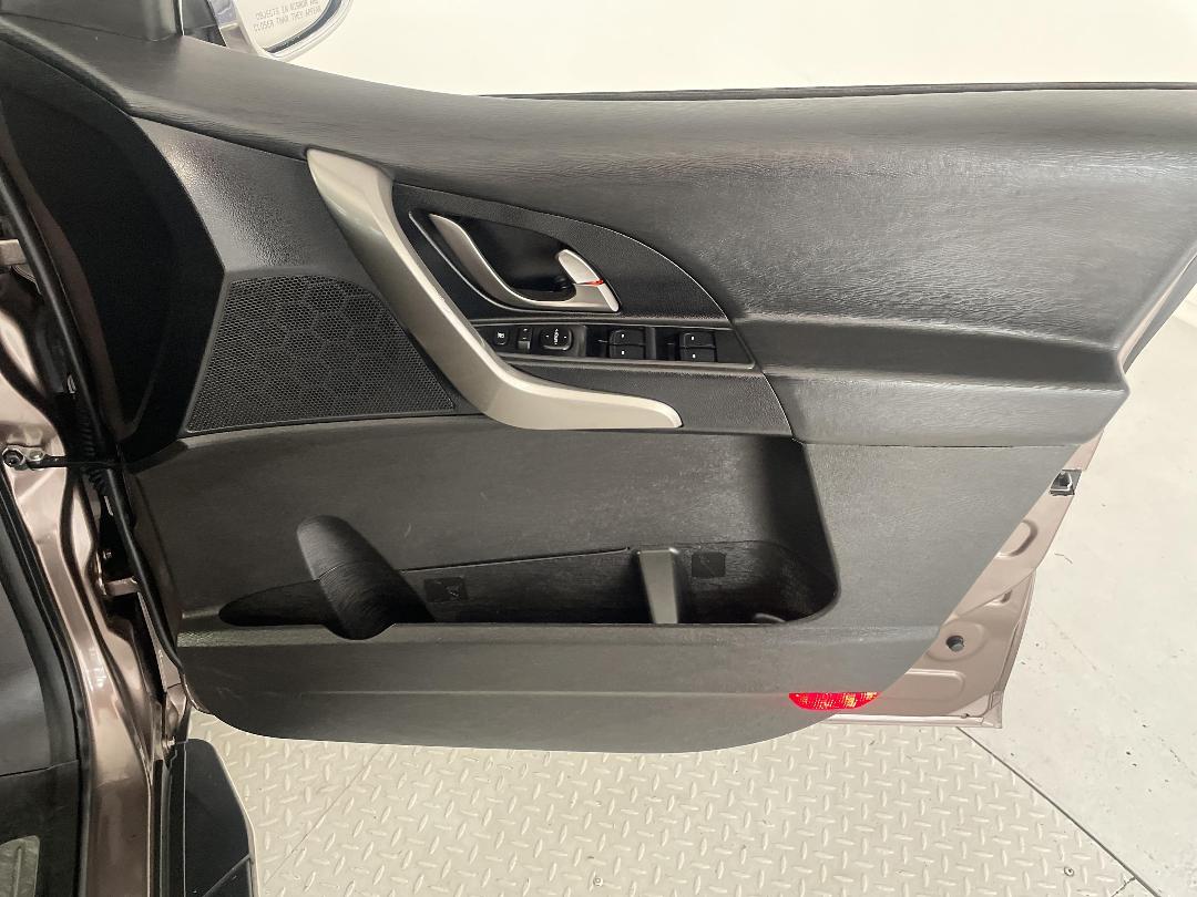 Photo '15' of Mahindra XUV