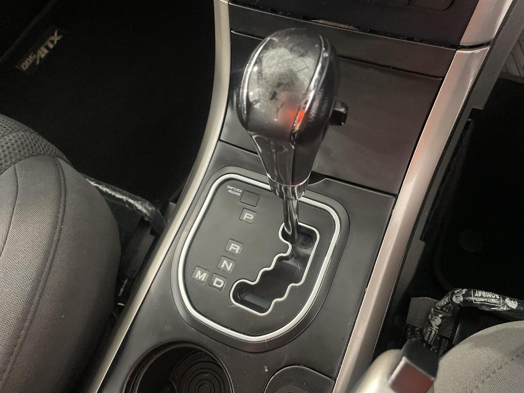 Photo '33' of Mahindra XUV