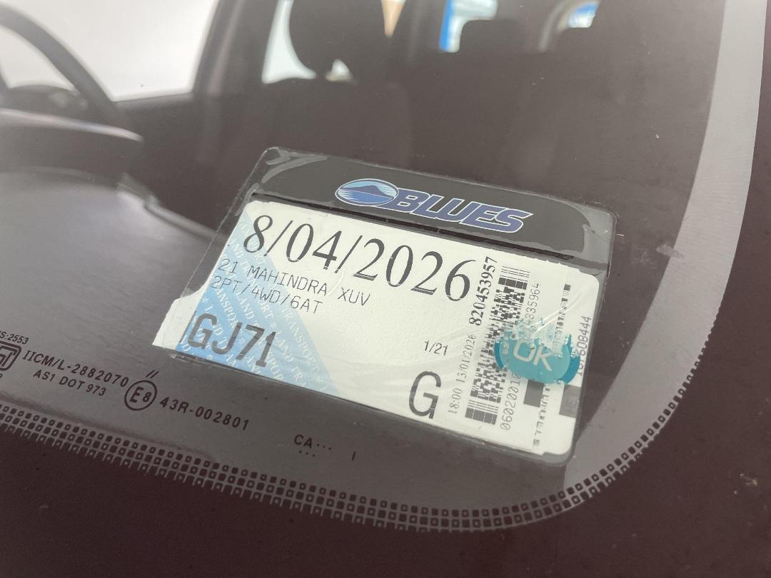 Photo '36' of Mahindra XUV