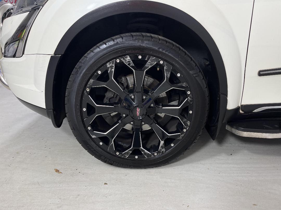 Photo '10' of Mahindra XUV Photo '10' of Mahindra XUV