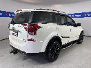 Thumbnail '7' of Mahindra XUV
