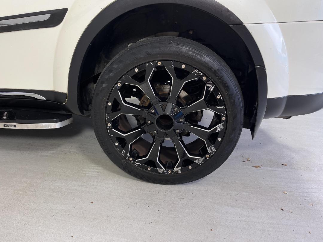 Photo '11' of Mahindra XUV Photo '11' of Mahindra XUV