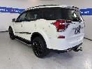 Thumbnail '5' of Mahindra XUV