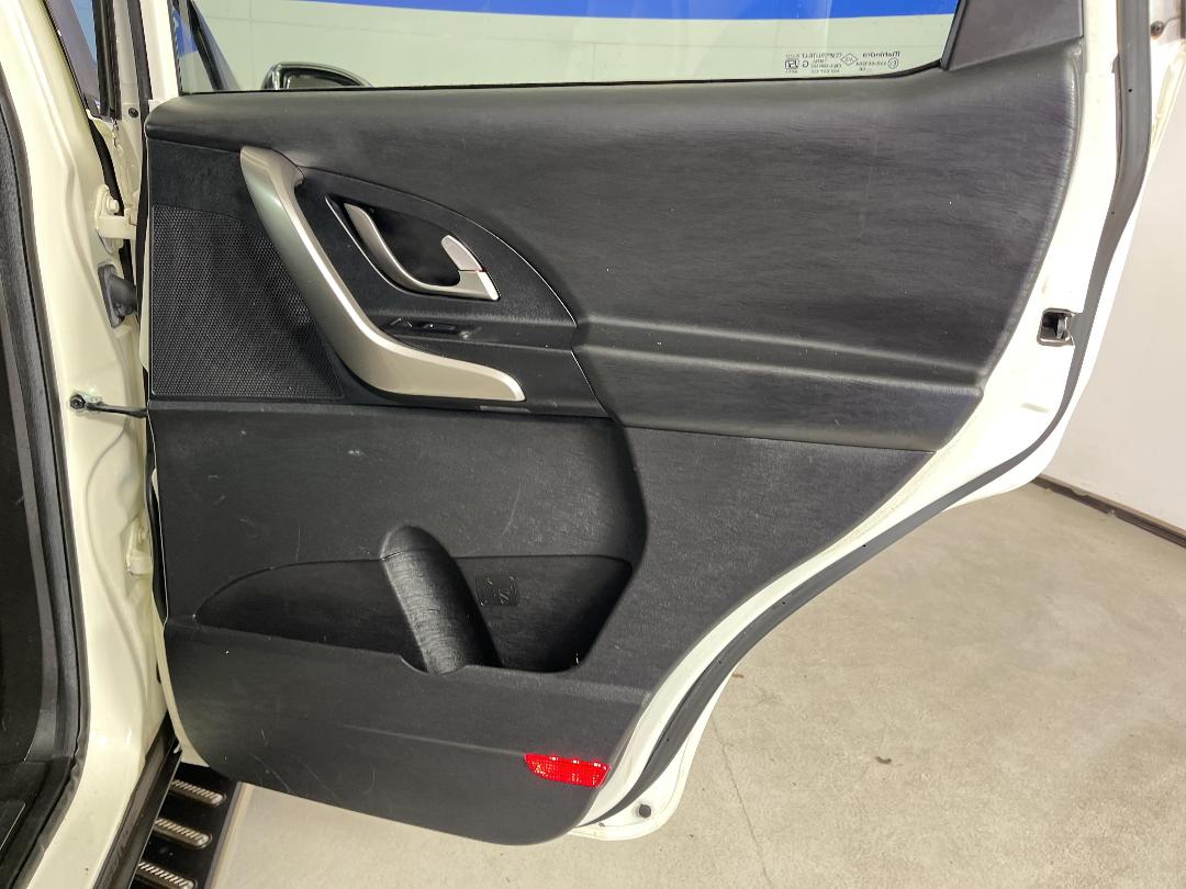 Photo '19' of Mahindra XUV Photo '19' of Mahindra XUV