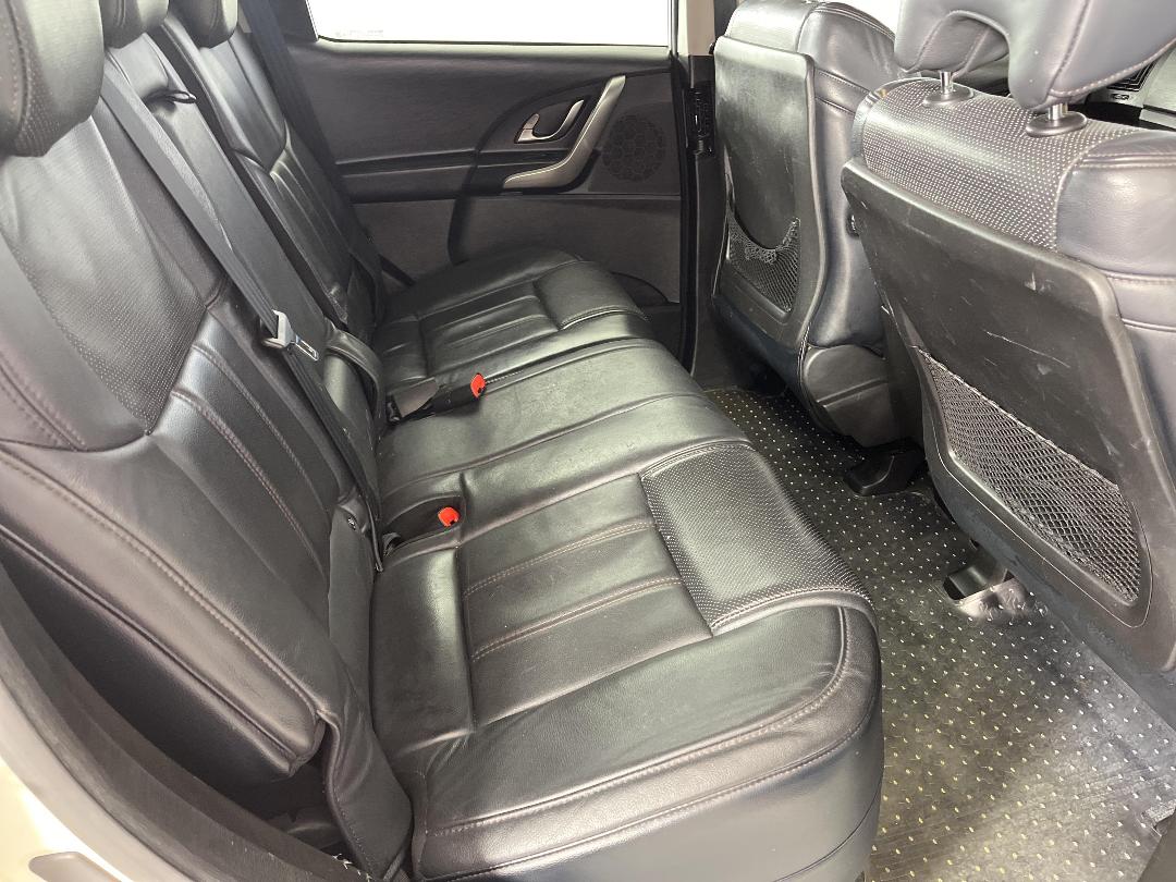 Photo '20' of Mahindra XUV Photo '20' of Mahindra XUV