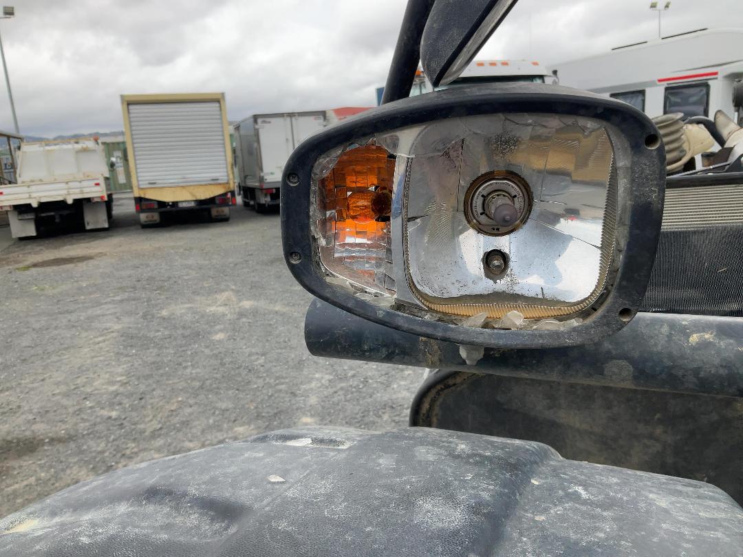 Photo '28' of Massey Fergusson TH7038 Telehandler