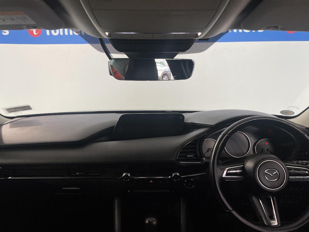 Photo '17' of Mazda 3