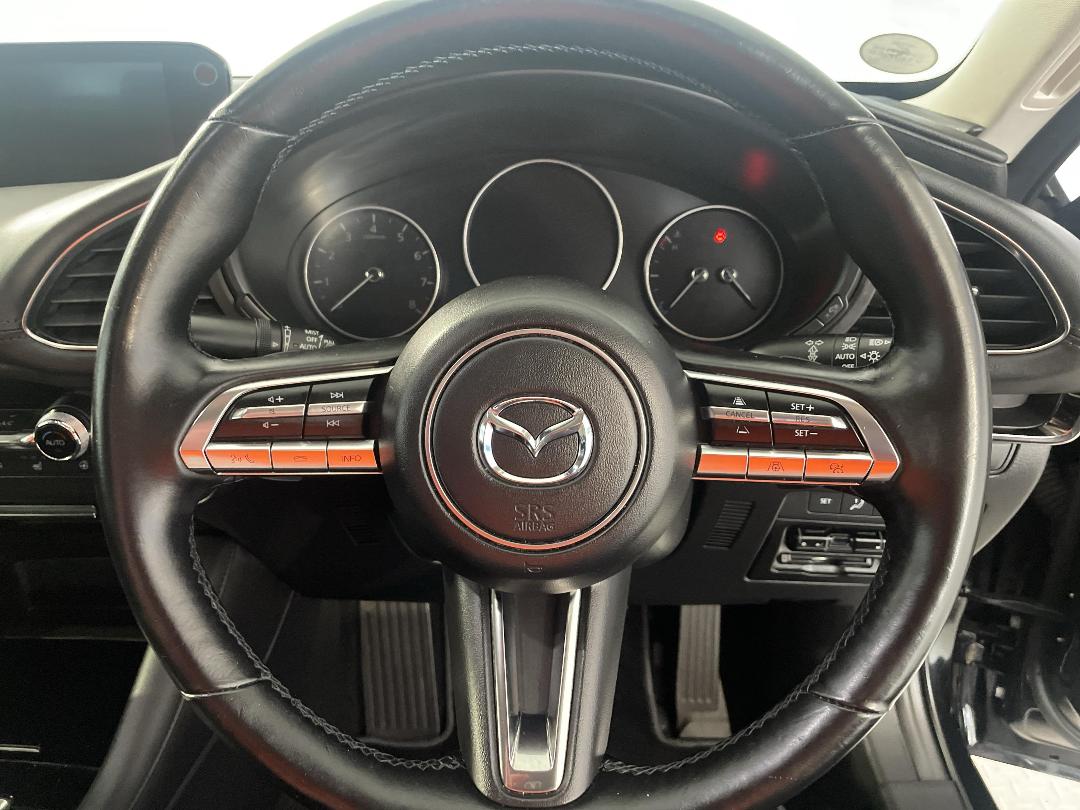 Photo '28' of Mazda 3