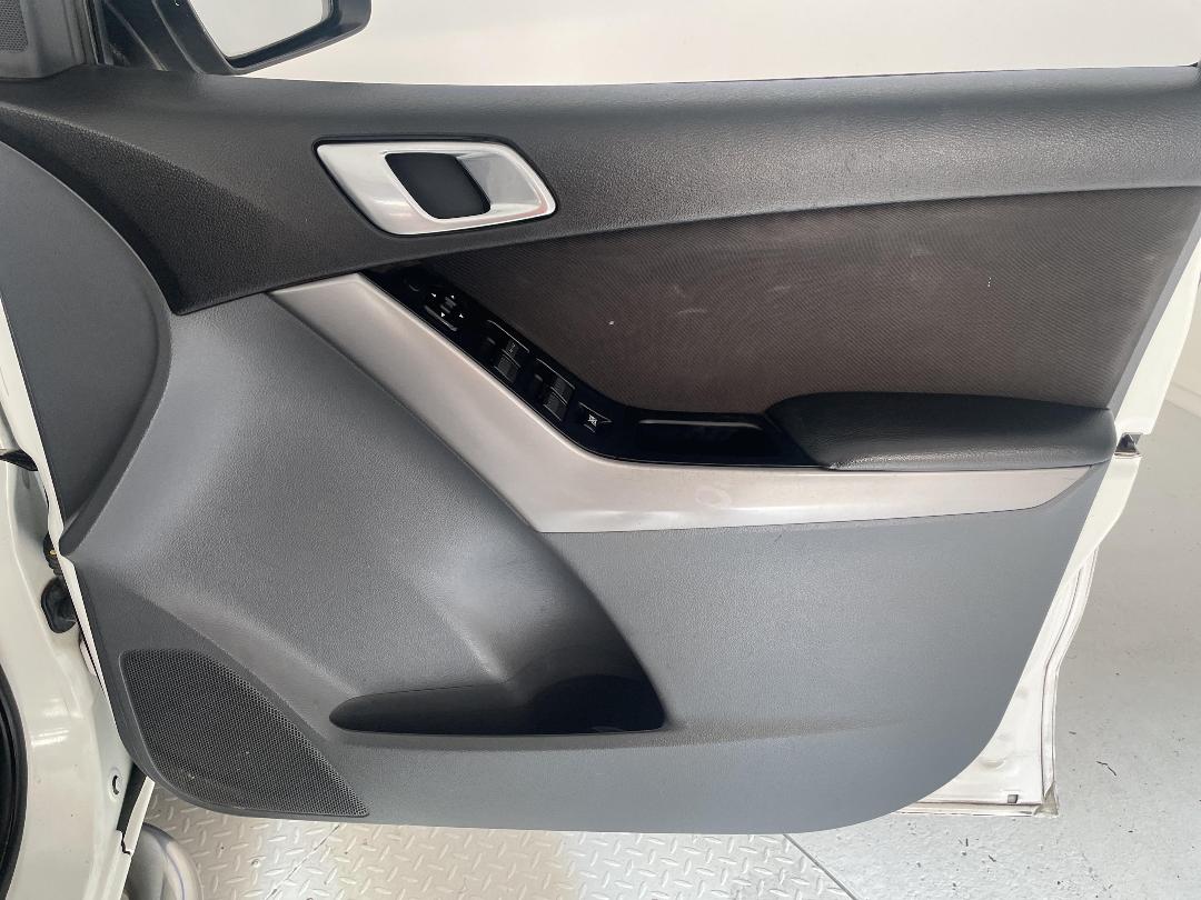 Photo '15' of Mazda Bt-50 Photo '15' of Mazda Bt-50