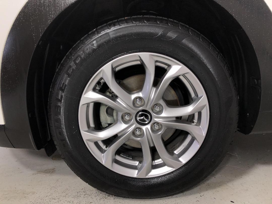 Photo '10' of Mazda CX-3