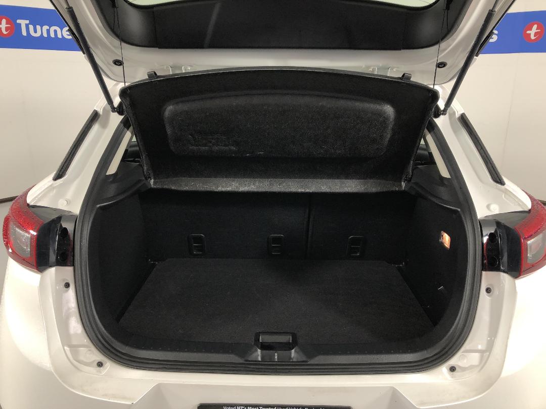 Photo '14' of Mazda CX-3