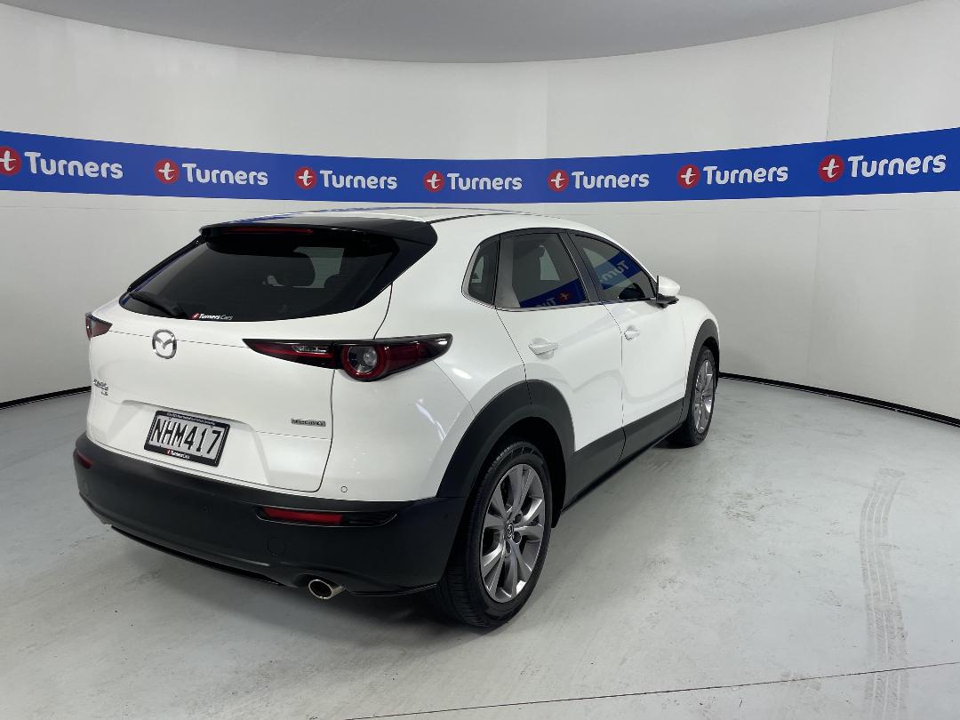 Photo '7' of Mazda CX-30