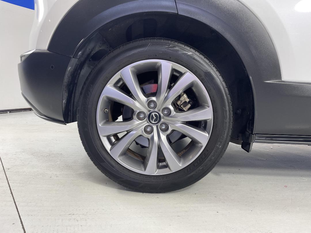 Photo '12' of Mazda CX-30