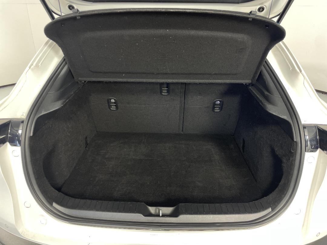 Photo '14' of Mazda CX-30