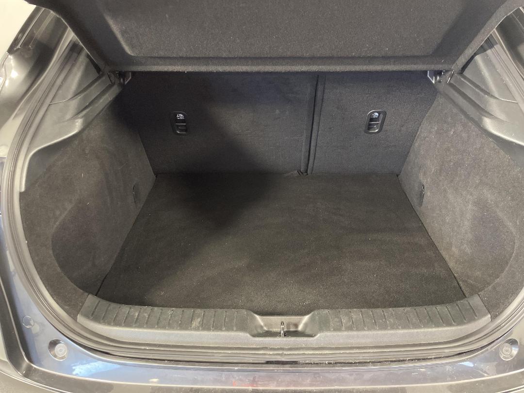 Photo '14' of Mazda CX-30 Photo '14' of Mazda CX-30