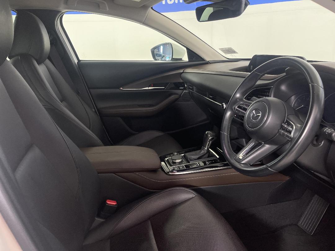 Photo '16' of Mazda CX-30 Photo '16' of Mazda CX-30