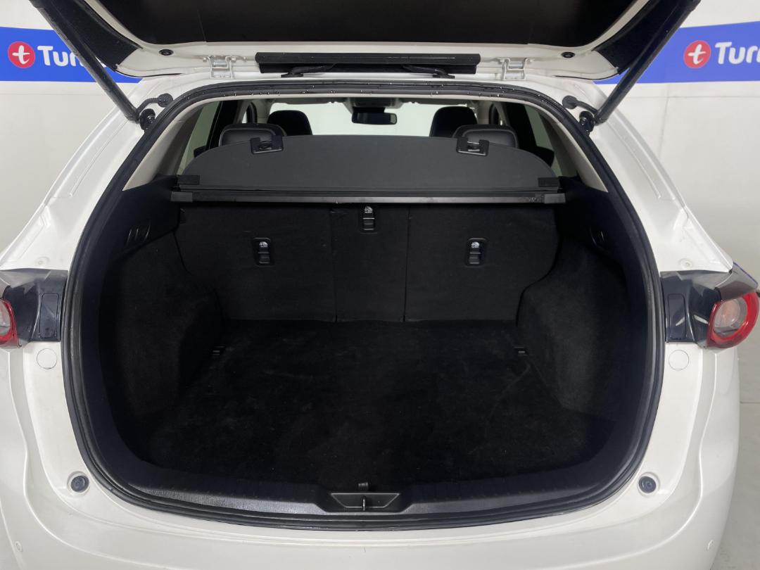 Photo '14' of Mazda CX-5