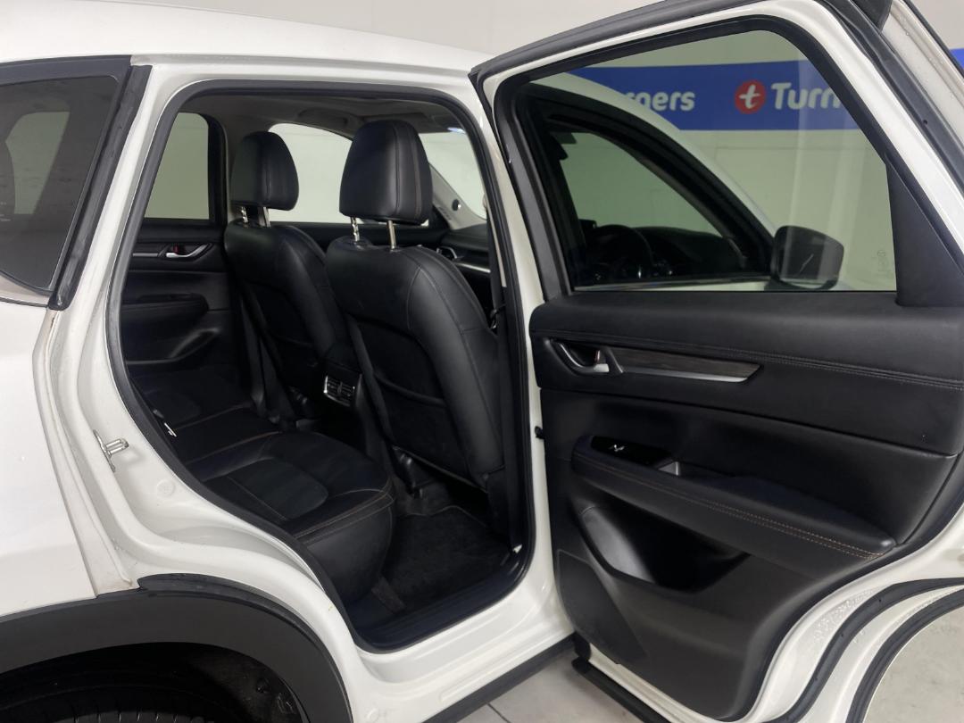 Photo '19' of Mazda CX-5