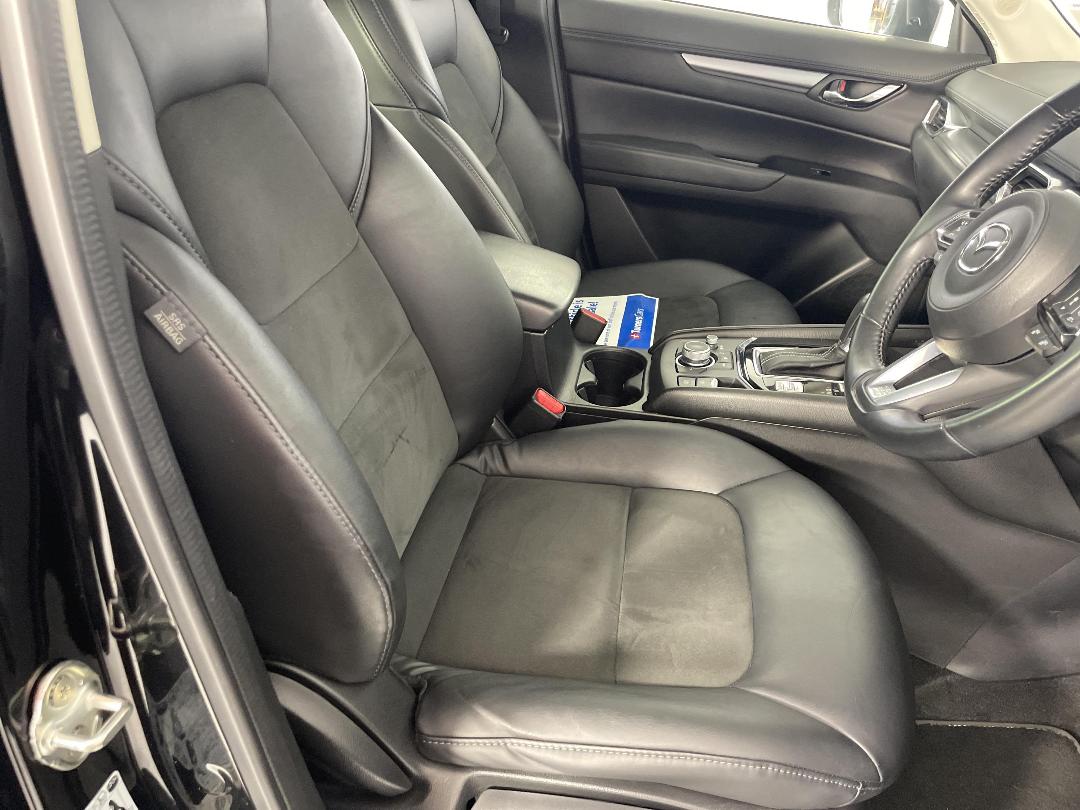 Photo '16' of Mazda CX-5