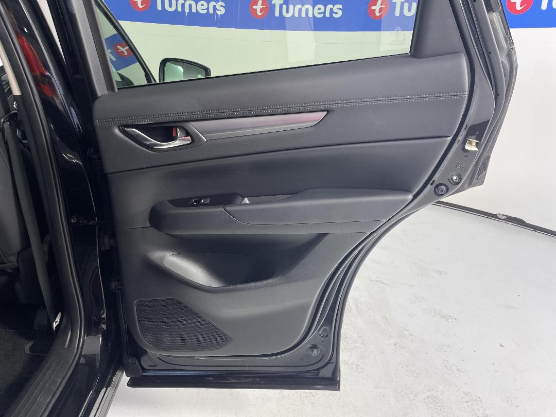 Photo '19' of Mazda CX-5