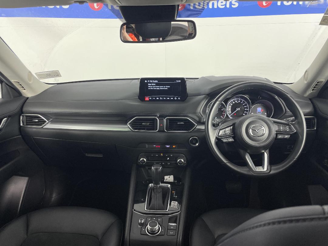 Photo '17' of Mazda CX-5