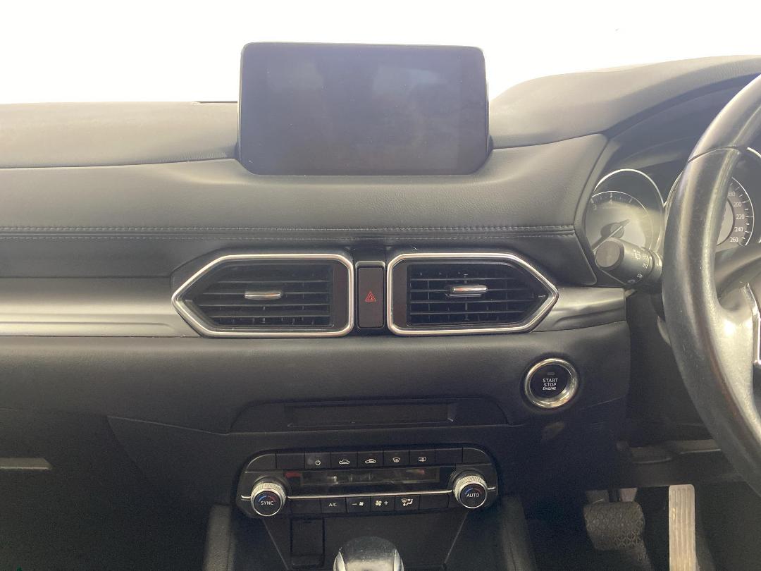 Photo '18' of Mazda CX-5 Photo '18' of Mazda CX-5