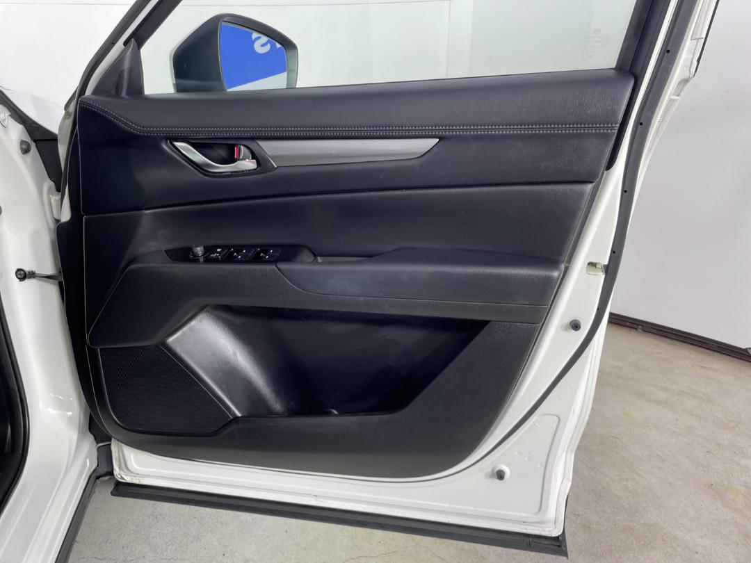 Photo '15' of Mazda CX-5 Photo '15' of Mazda CX-5