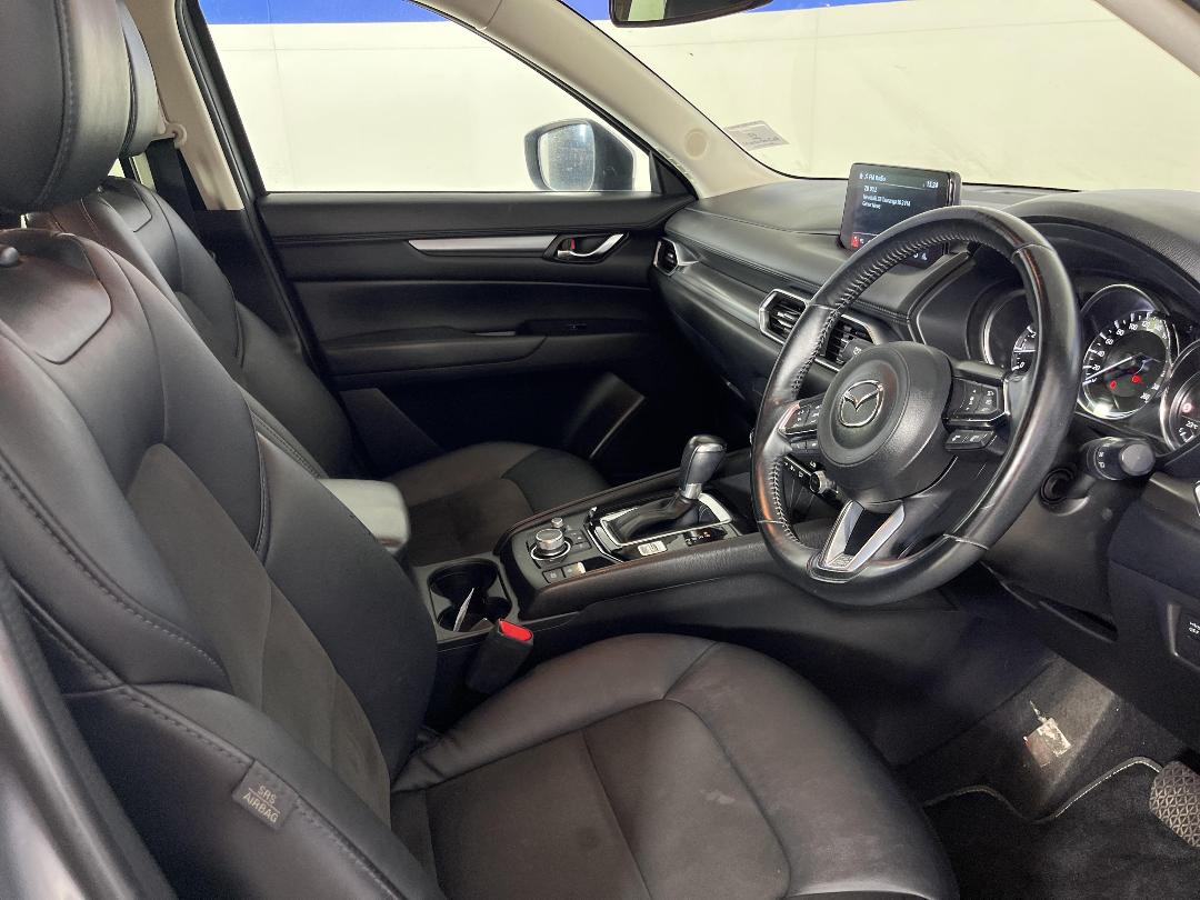 Photo '16' of Mazda CX-5