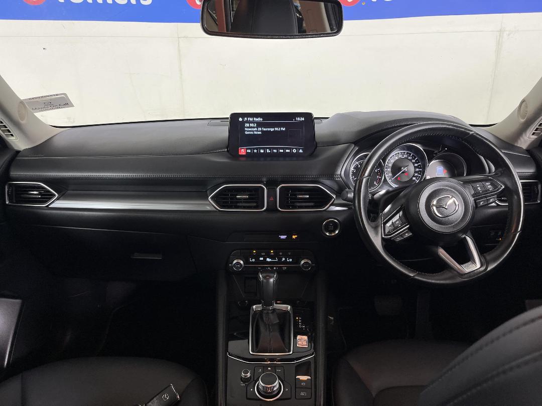 Photo '17' of Mazda CX-5