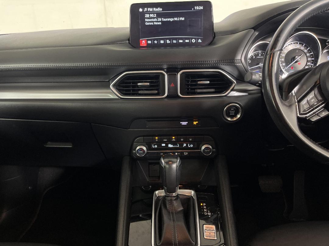 Photo '18' of Mazda CX-5