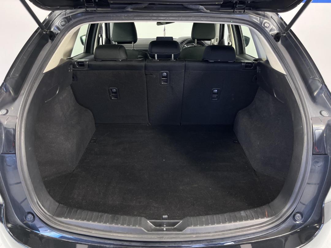 Photo '14' of Mazda CX-5 Photo '14' of Mazda CX-5