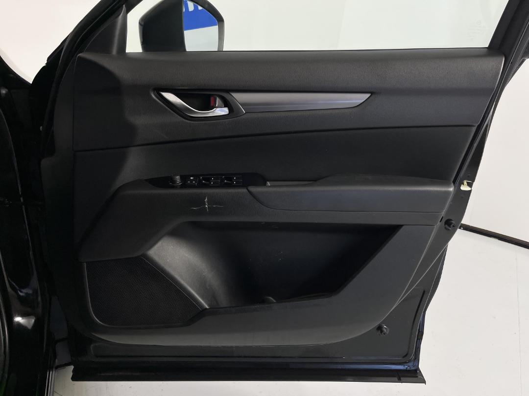 Photo '15' of Mazda CX-5 Photo '15' of Mazda CX-5