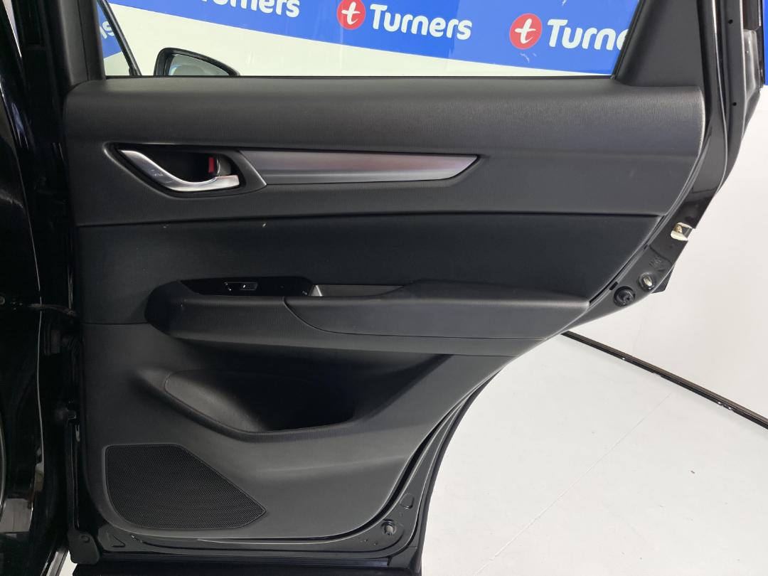 Photo '19' of Mazda CX-5 Photo '19' of Mazda CX-5