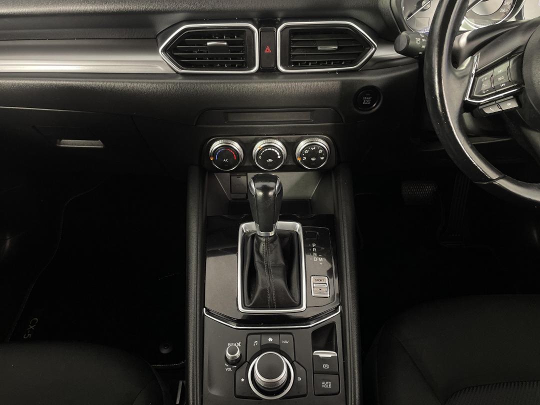 Photo '18' of Mazda CX-5 Photo '18' of Mazda CX-5